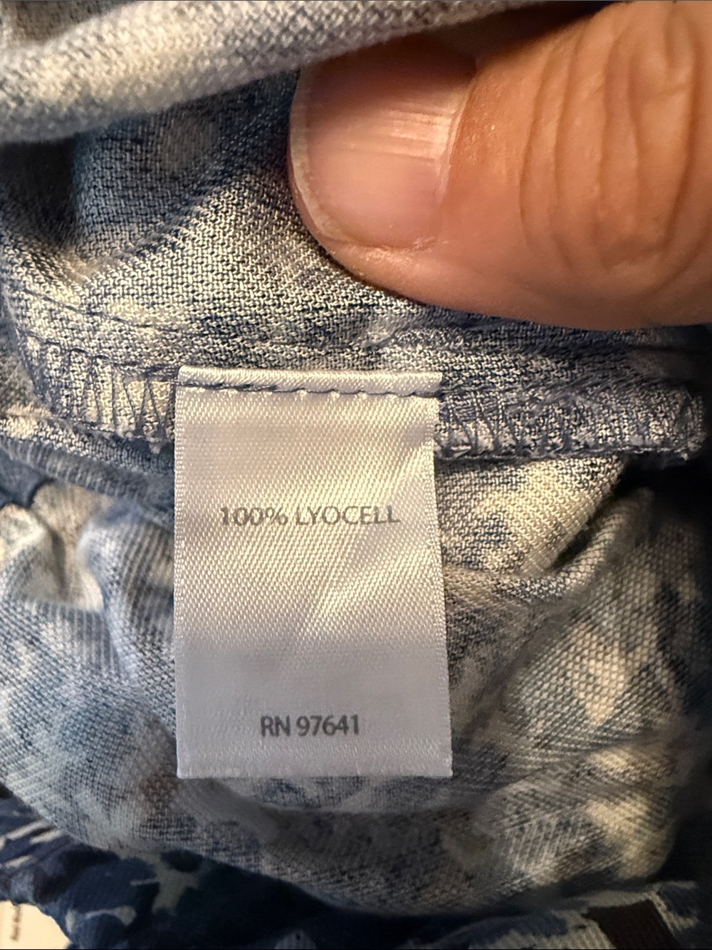 J Jill wide leg floral crops- 100 % lyocell- worn about 3 times - Picture 6 of 6